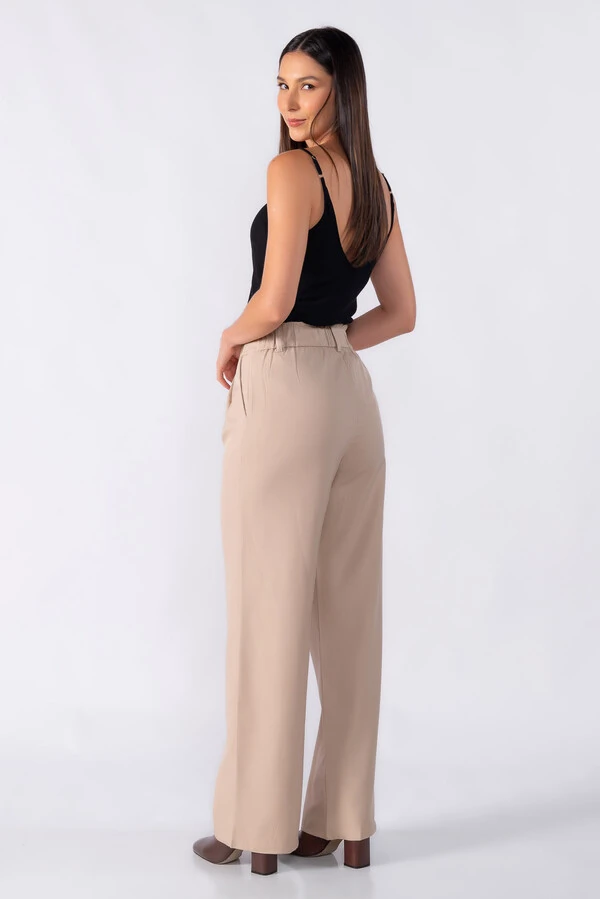 Calca pantalona classica com elastico na cintura