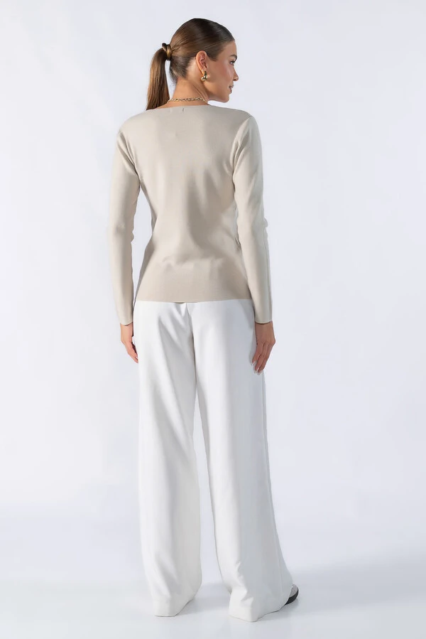 Sueter slim decote quadrado