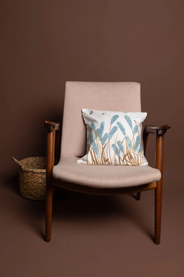 Capa de almofada flores bordadas