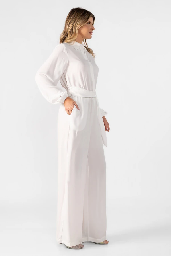 Macacao alfaitaria com faixa