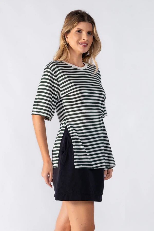 Blusa listrada com drapeado na lateral