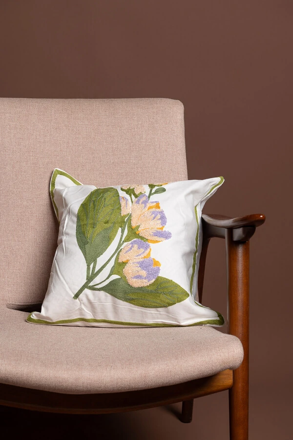 Capa de almofada flores bordadas