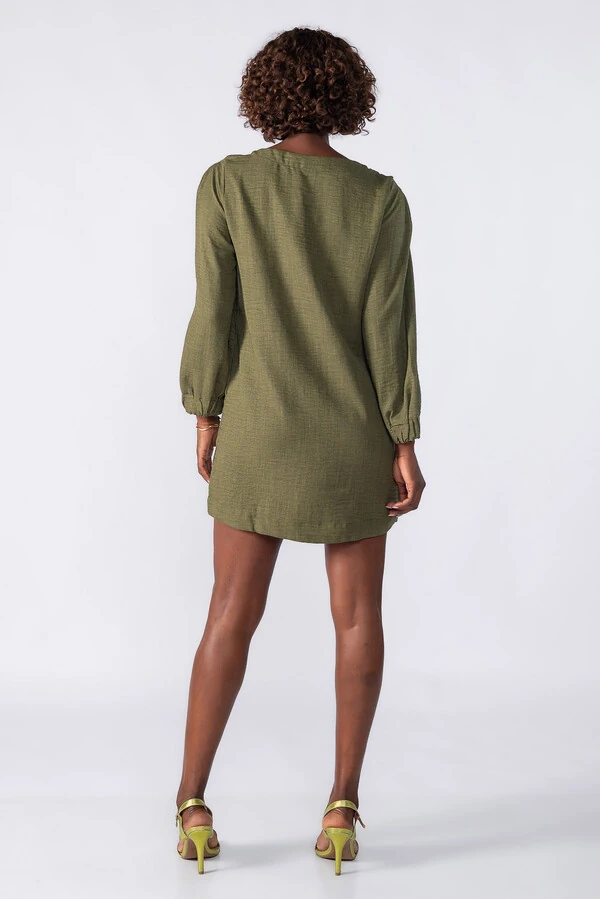 Vestido curto de manga longa