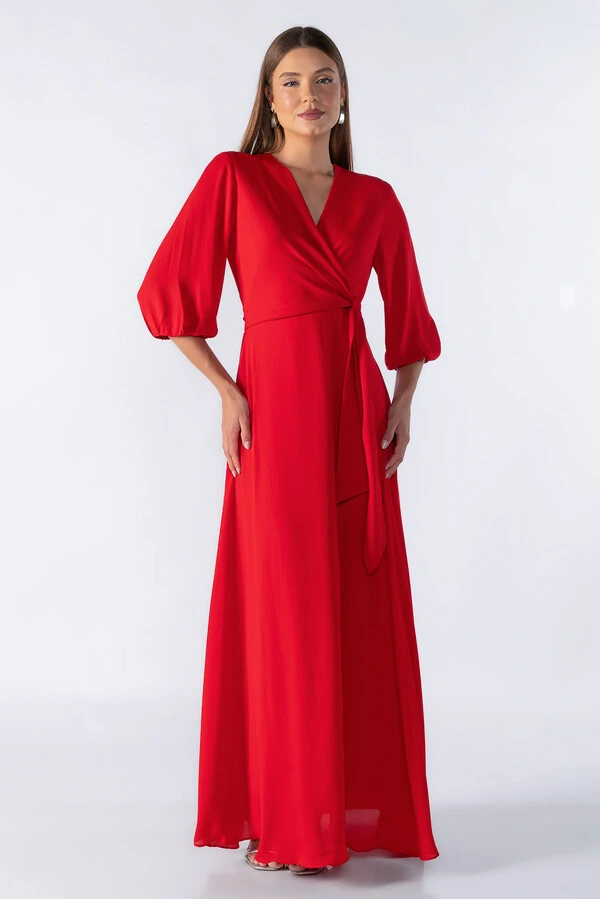 Vestido longo com decote transpassado