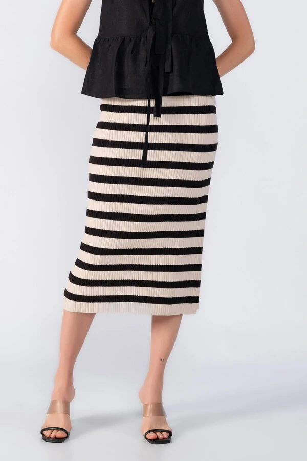 Saia midi tricot listrada