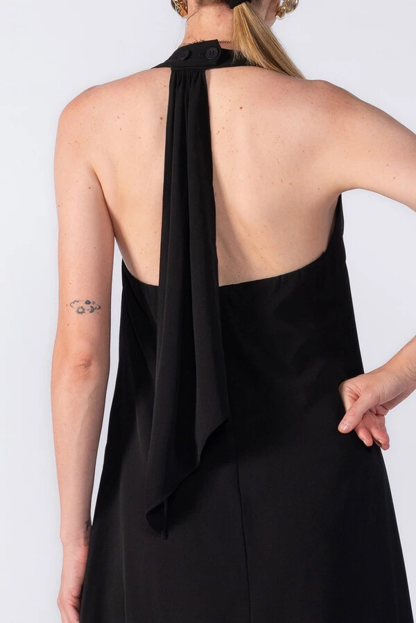 Vestido crepe alça e botões