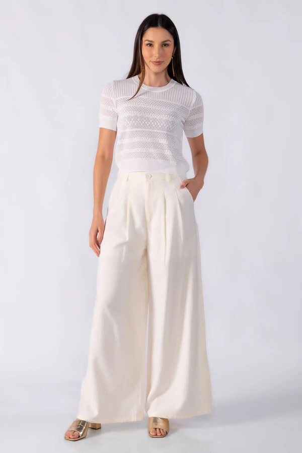 Blusa texturizada manga curta