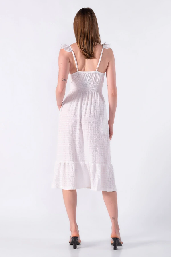 Vestido com textura e elastico na cintura