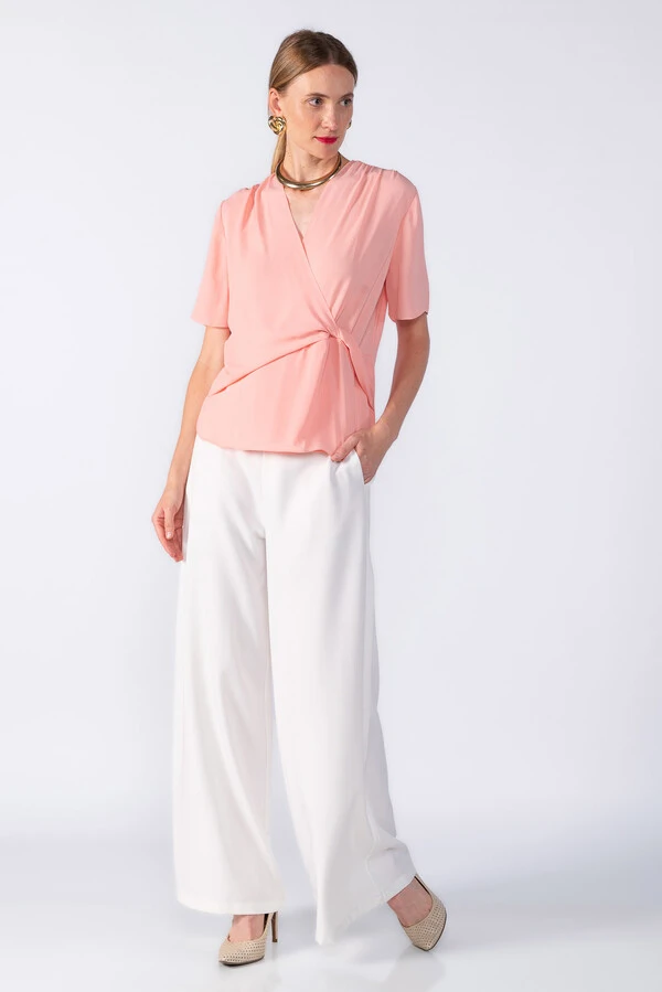 Blusa crepe torção lateral