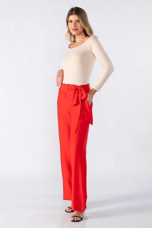 Calca pantalona com cos transpassado