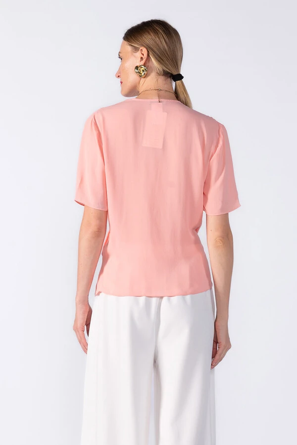 Blusa crepe torção lateral