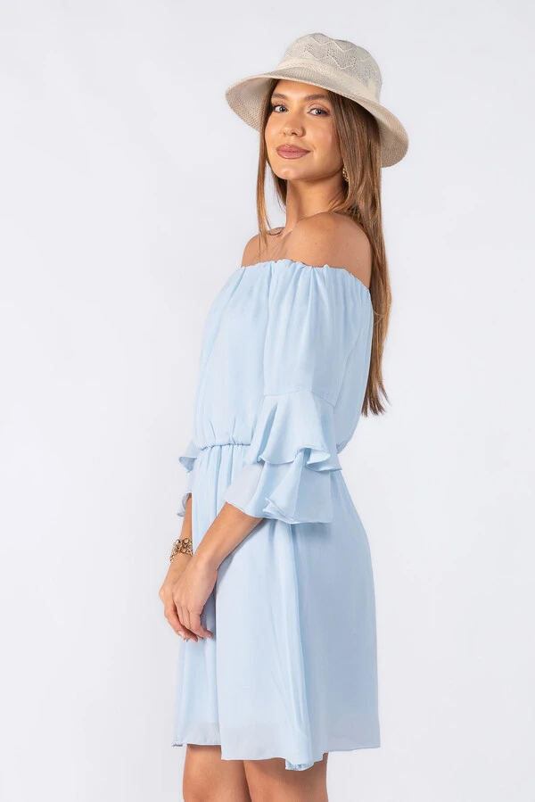 Vestido curto ombro a ombro