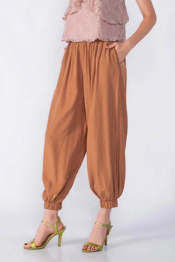 Calca aladim com bolsos