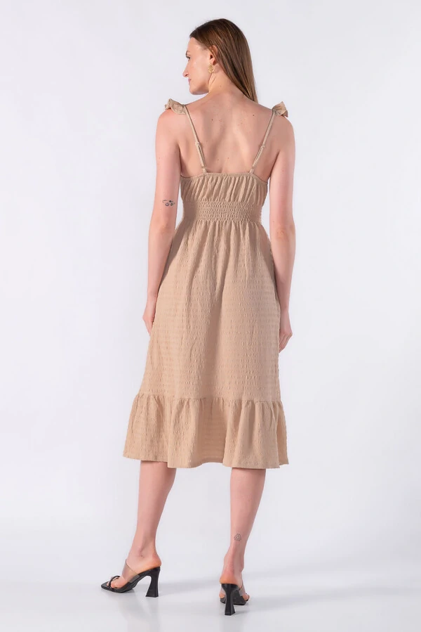 Vestido com textura e elastico na cintura