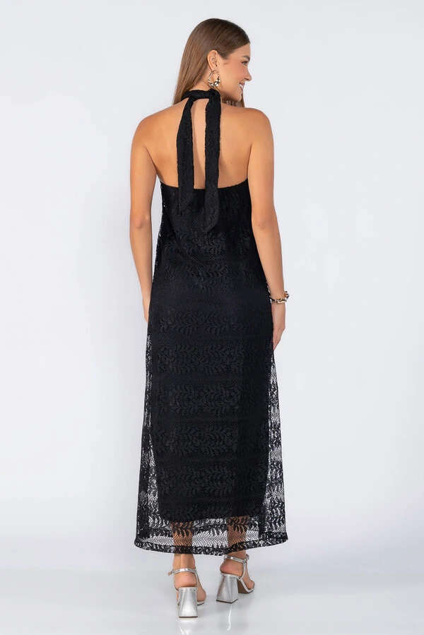 Vestido longo rendado com amarracao