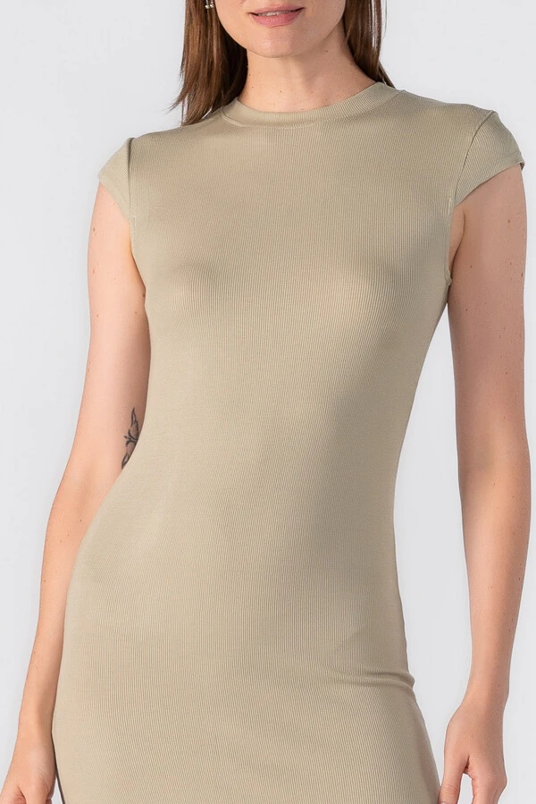 Vestido midi canelado basico