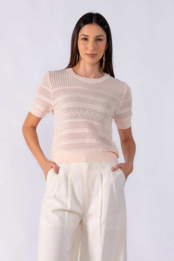 Blusa texturizada manga curta