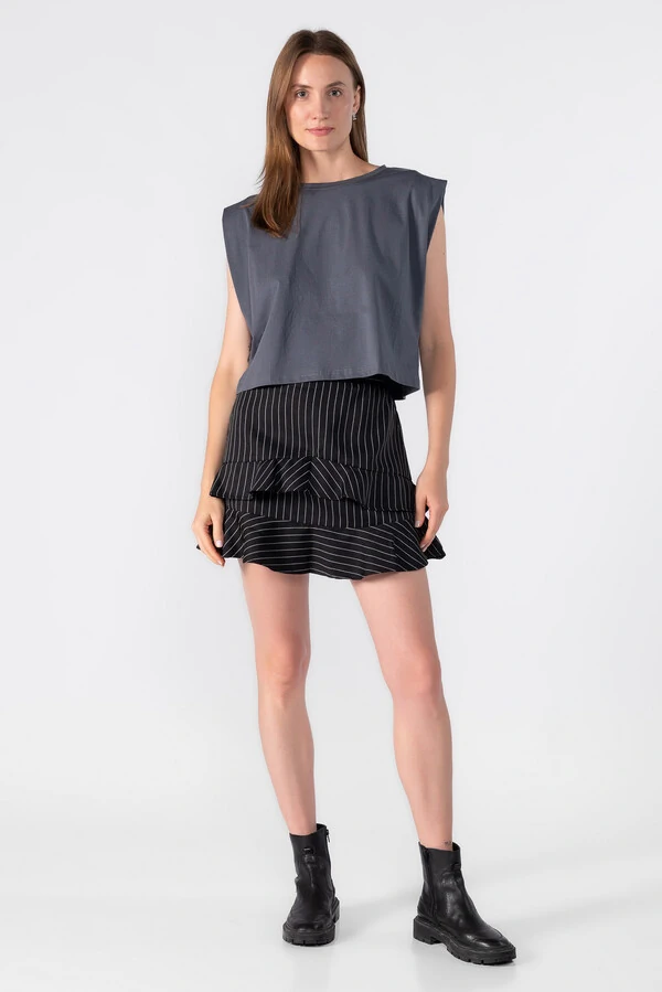 Blusa cropped muscle tee