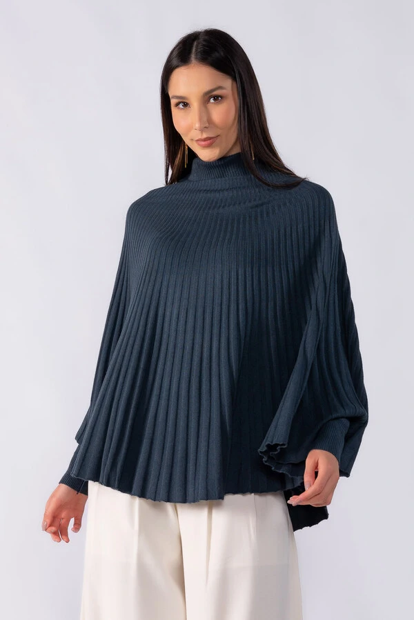 Poncho canelado com punho