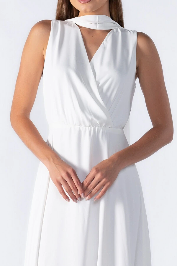 Vestido longo com decote em v