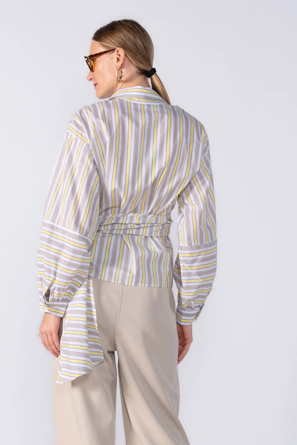 CAMISA LISTRADA AMARRACAO FRONTAL