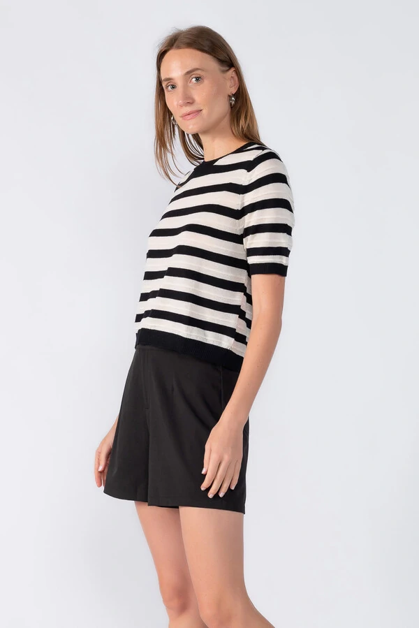 Blusa listrada manga curta