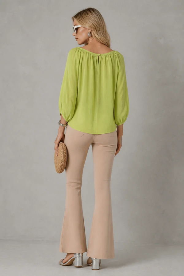 Blusa em crepe com pregas