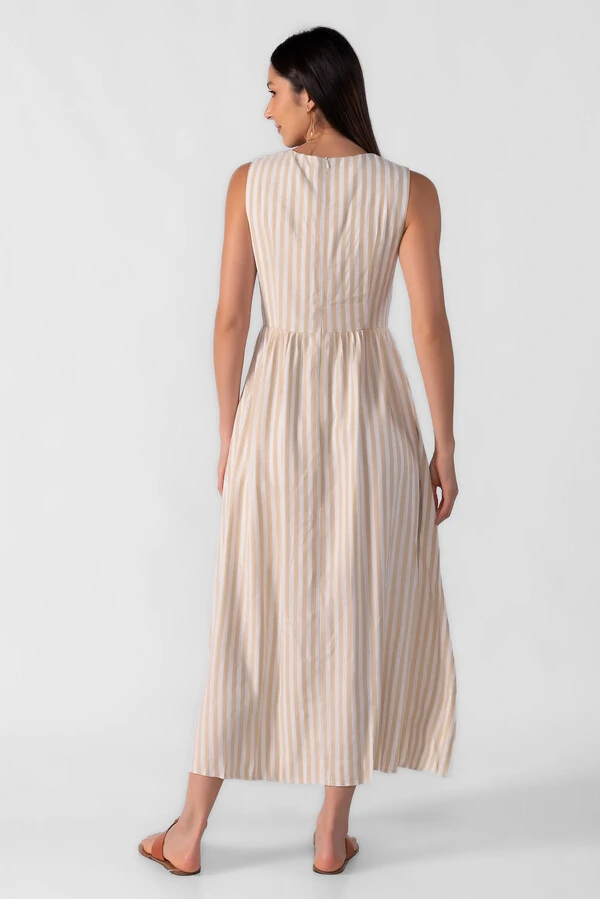 Vestido longo aplicação bordadas