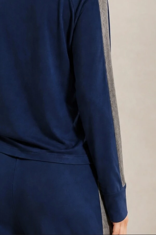 Conjunto calça e blusa em moletinho