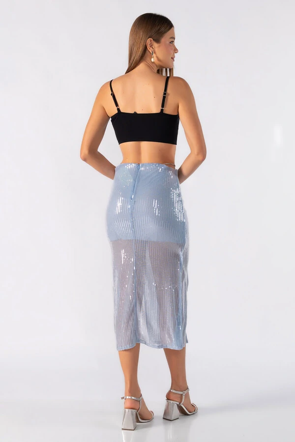 Saia midi em paete com fendas