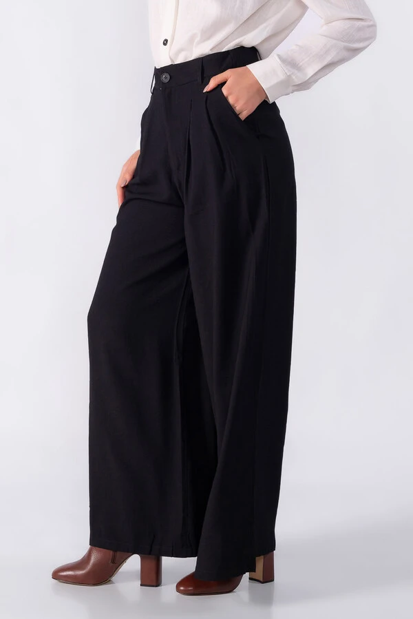 Pantalona com pregas frontal cintura alta