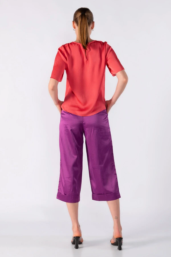 Blusa bata em crepe actinado meia manga