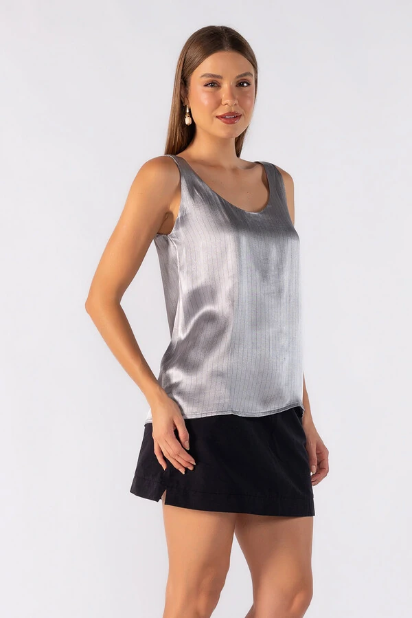 Regata acetinada risca de giz