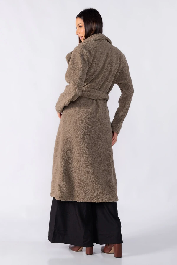 Casaco longo com faixa teddy