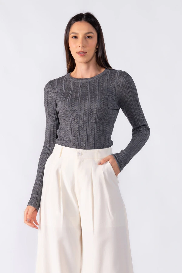 Blusa basica texturizada manga longa
