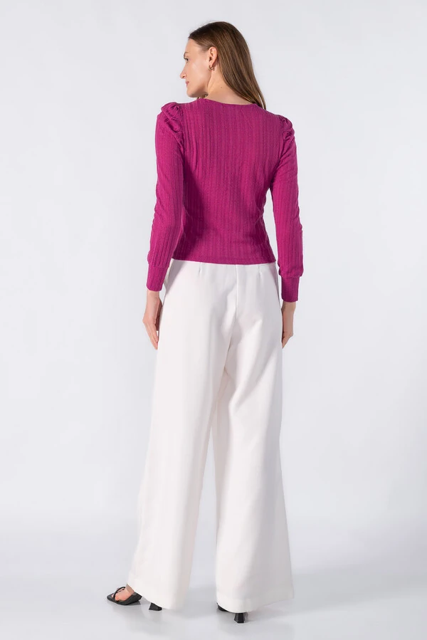Blusa com amarracao no decote