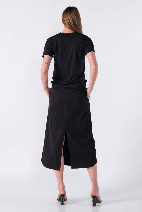 Blusa malha canelada basica