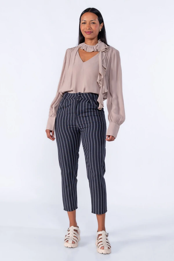 Calça Risca de Giz Pregas