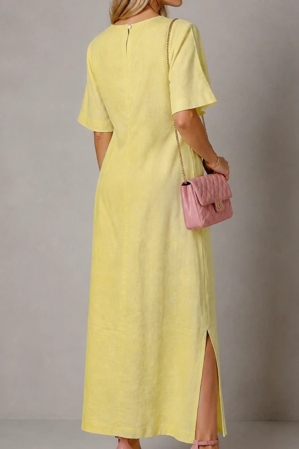 Vestido alongado com fendas