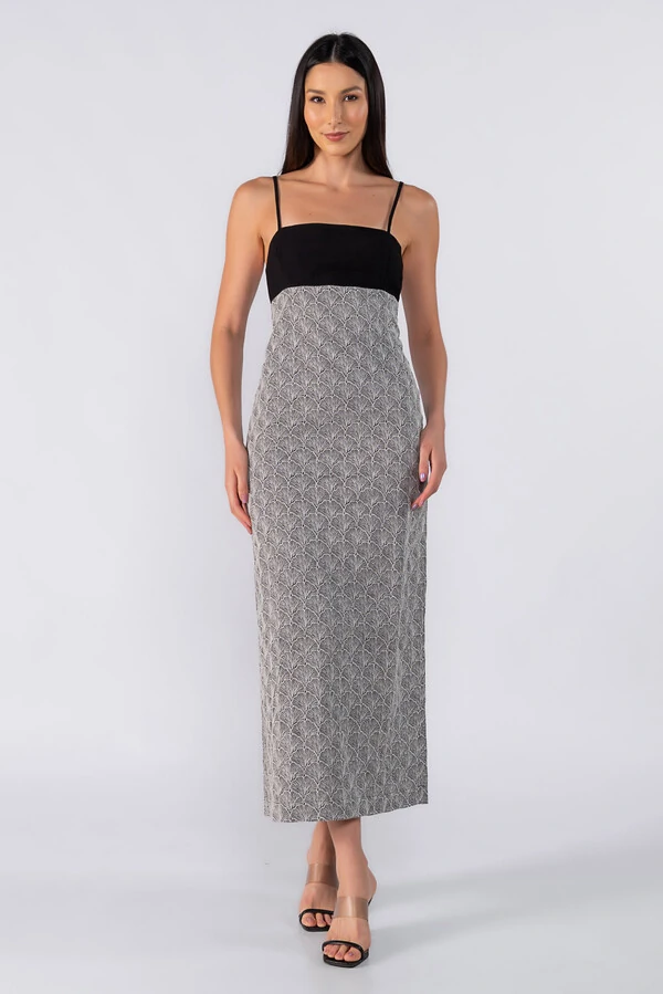 Vestido midi detalhe em tencel