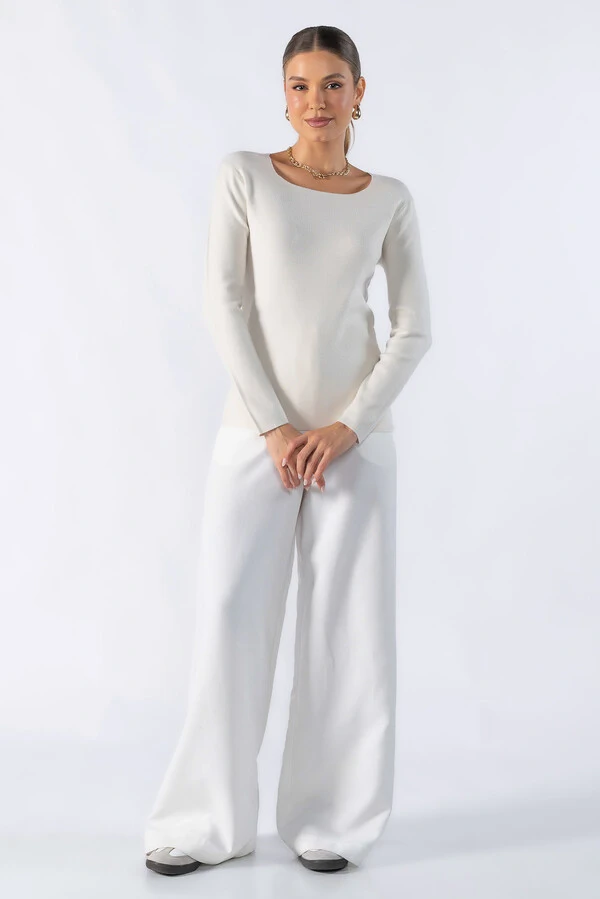 Sueter slim decote quadrado
