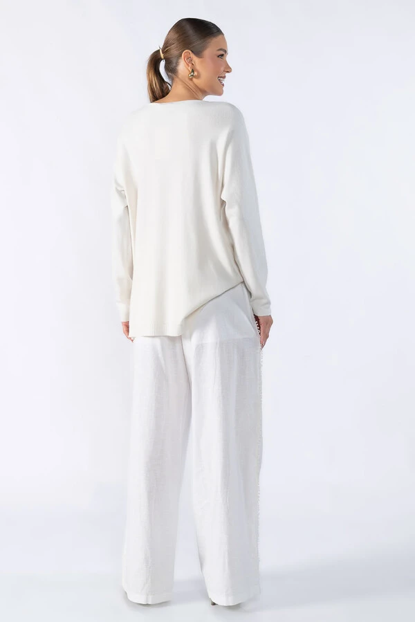 Blusa sueter basico amplo com bolsos