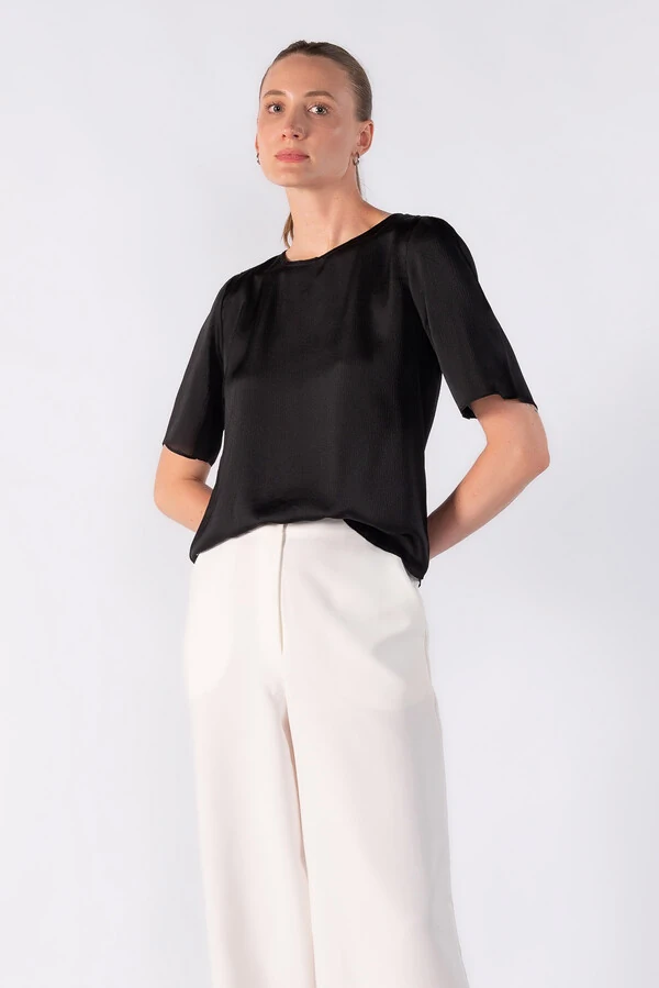 Blusa bata em crepe actinado meia manga