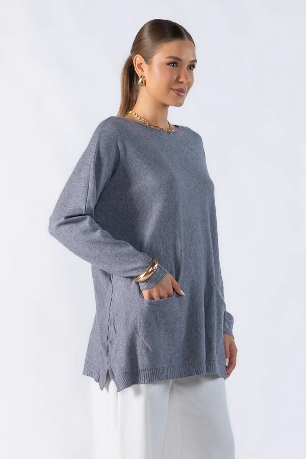 Blusa sueter basico amplo com bolsos