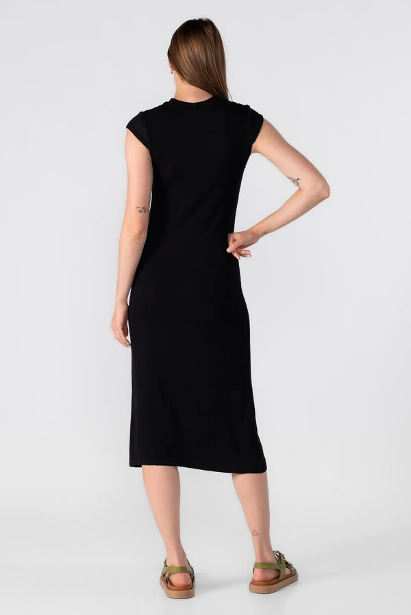 Vestido midi canelado basico