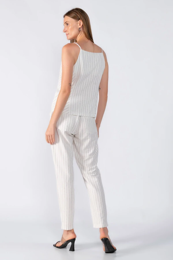 Blusa risca de giz com amarração