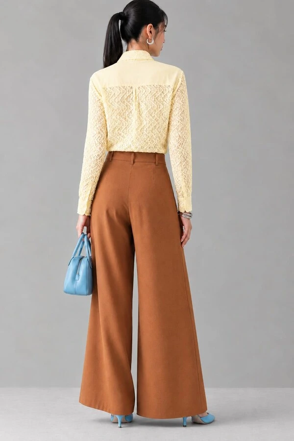 Camisa detalhe em renda