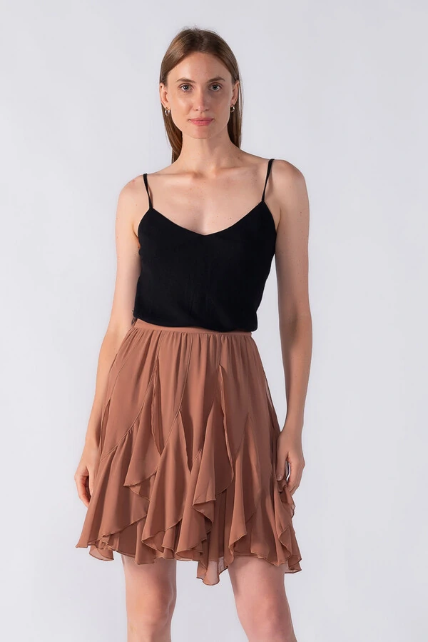 Saia curta com babados fluidos