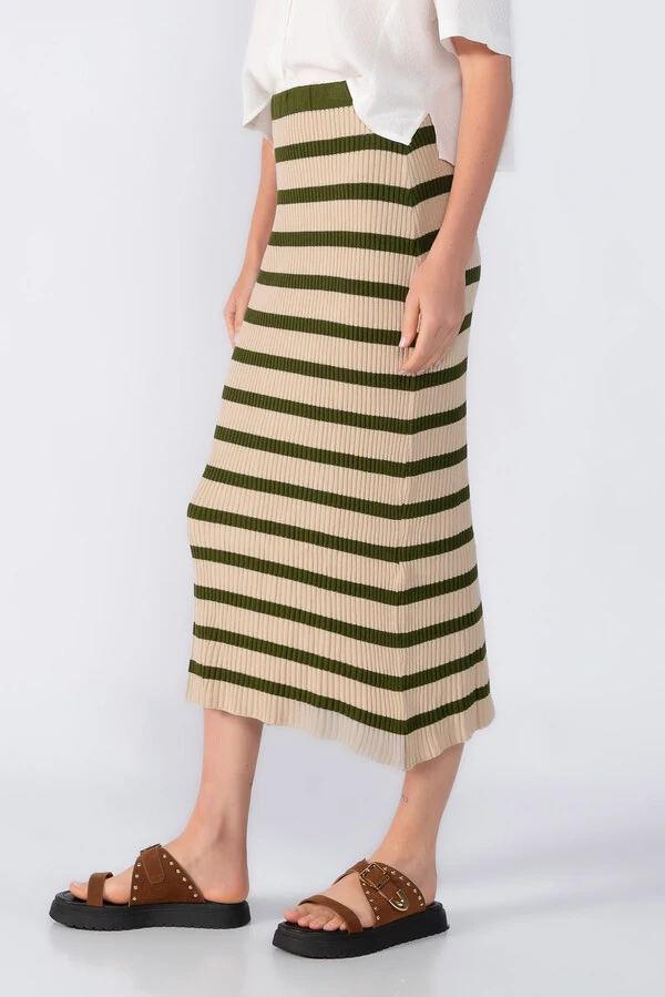 Saia midi tricot listrada