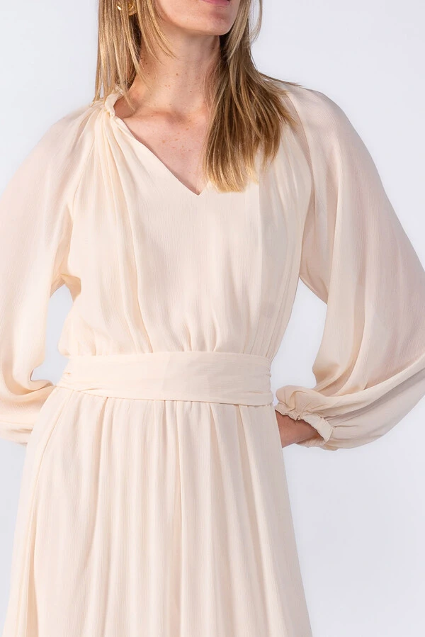 Vestido longo chiffon gola babado